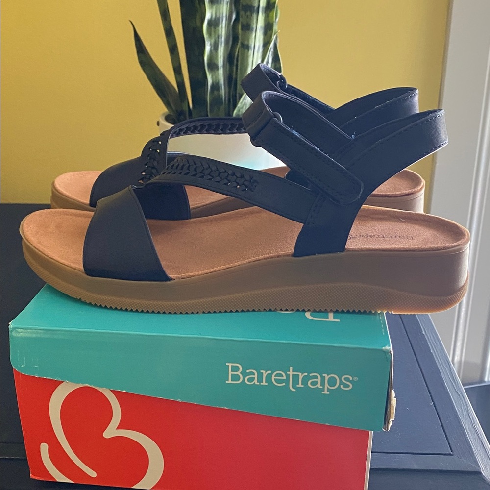 BareTraps Blue Sandals - Picture 3 of 8